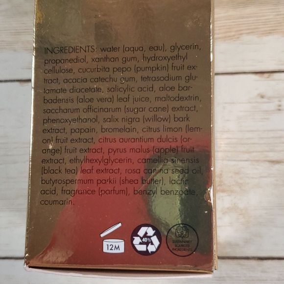 NEW Whish Exfoliating Foot Mask Coconut & Verbena - Picture 6 of 6